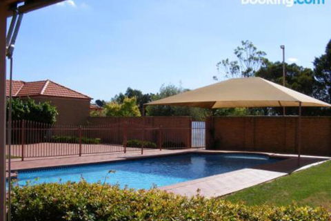 Fairways Bed & Breakfast At Jerilderie - Tourism Hervey Bay 5