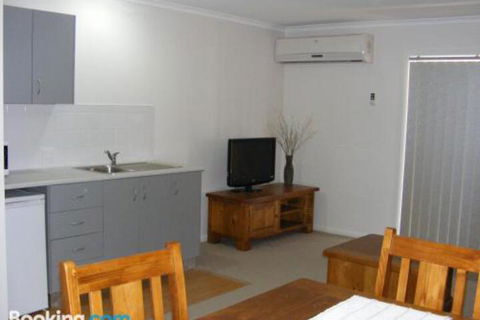 Fairways Bed & Breakfast At Jerilderie - Tourism Hervey Bay 6