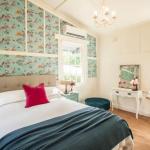 Little Violet - Hervey Bay Accommodation 0