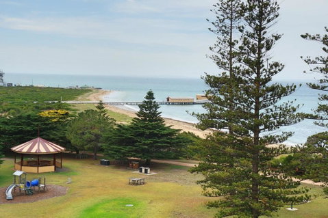 Ozone Tower - Hervey Bay Accommodation 2