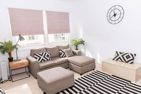 Bondi Beach Gorgeous Apartment H323 - Hervey Bay Accommodation 3