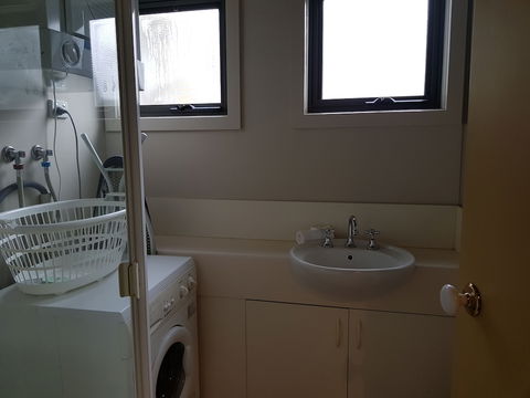 Discobulous 6 - Hervey Bay Accommodation 6