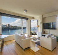 Million Dollar Harbour View - Hervey Bay Accommodation