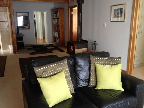 Girraween House - Tourism Hervey Bay 6