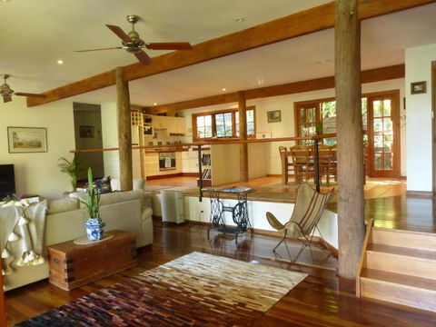 Magnolia Cottage - Tourism Hervey Bay 4
