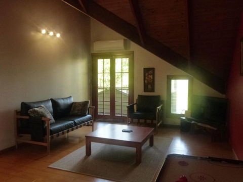 Magnolia Cottage - Tourism Hervey Bay 3