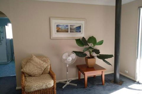 Holiday House - Hervey Bay Accommodation 6