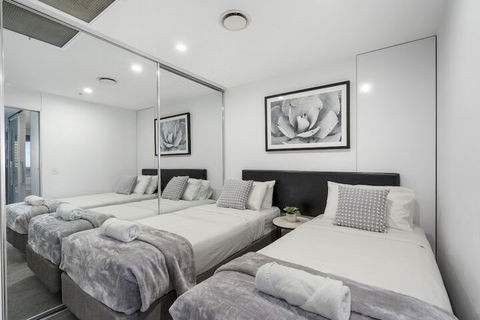 Apartment Stay Circle On Cavill - Hervey Bay Accommodation 7