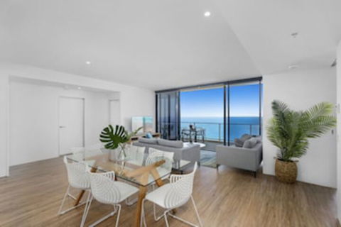 Apartment Stay Circle On Cavill - Hervey Bay Accommodation 0