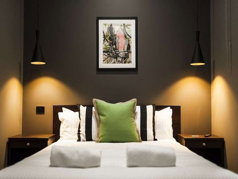 Criterion Hotel Sale - Hervey Bay Accommodation 2
