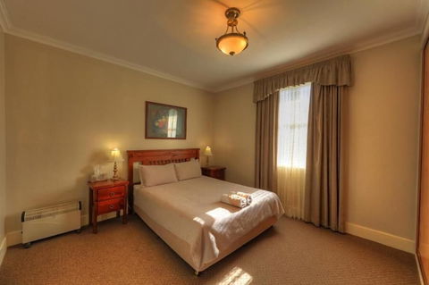 Grace's Spa Cottage - Hervey Bay Accommodation 6