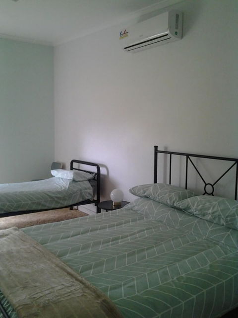 Hilltop Escape B&B - Hervey Bay Accommodation 5