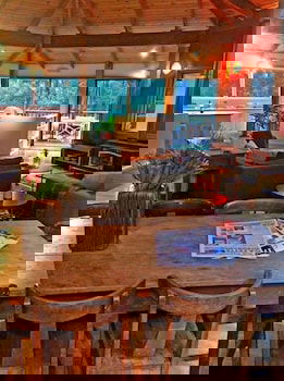 Eaglehawk Rainforest Retreat - Tourism Hervey Bay 1