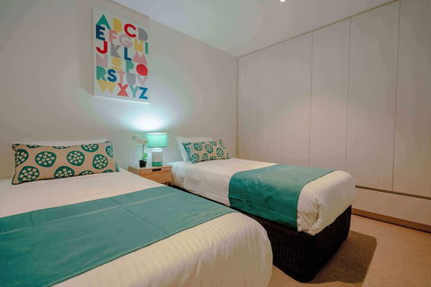 Absolute Collins - Tourism Hervey Bay 7