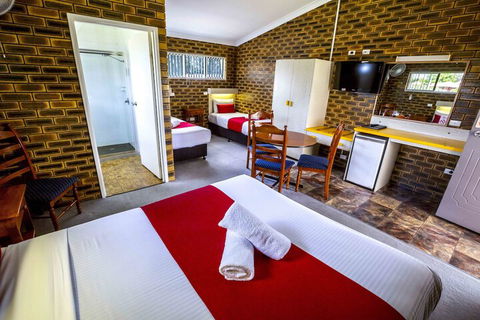 Apple & Grape Motel - Tourism Hervey Bay 3