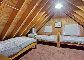 High Knob - Hervey Bay Accommodation 2