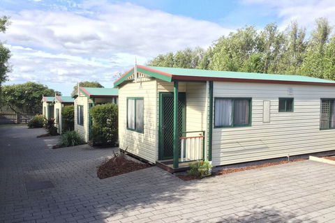 Inverloch Cabins - Hervey Bay Accommodation 2
