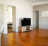 High View Cottage - Hervey Bay Accommodation