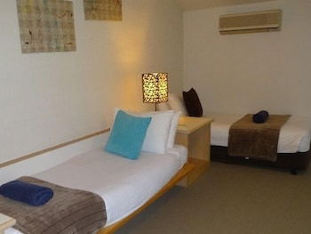 Ironbark - Deluxe Family Townhouse - Hervey Bay Accommodation 3