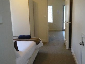 Ironbark - Deluxe Family Townhouse - Hervey Bay Accommodation 4