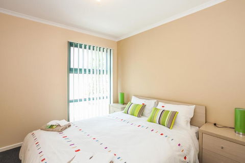 Anglesea River Apartments 2 Bed Unit 2 / 4 - Hervey Bay Accommodation 3