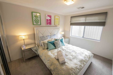 Magnificent Beach Retreat - Tourism Hervey Bay 7