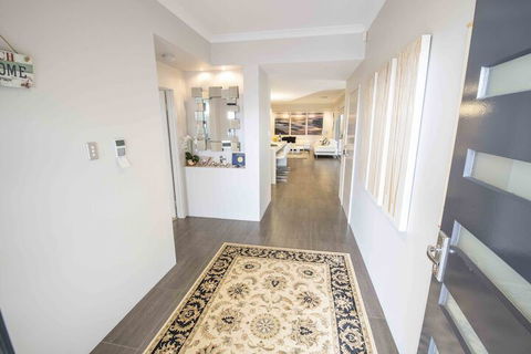 Magnificent Beach Retreat - Tourism Hervey Bay 1