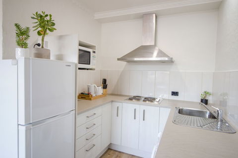CBD Apartments Launceston - Hervey Bay Accommodation 2