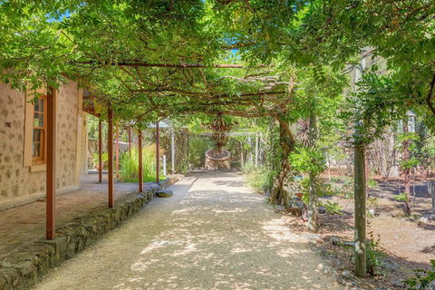 Bungala House 1856 - Hervey Bay Accommodation 6