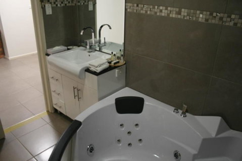 34 On Emily - Hervey Bay Accommodation 6