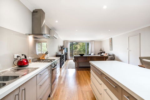 Paris On Maroondah - Hervey Bay Accommodation 2