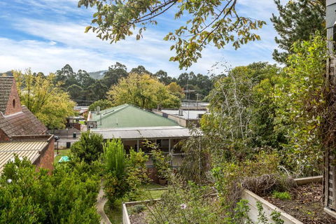 Paris On Maroondah - Hervey Bay Accommodation 1