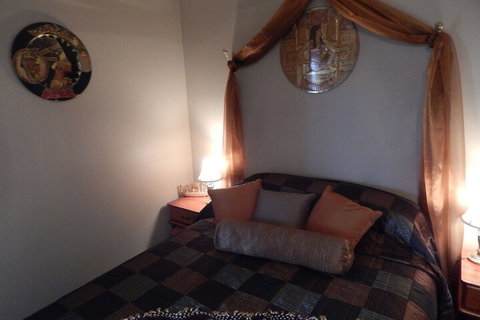R On The Downs BnB & Spa Cottages - Tourism Hervey Bay 2