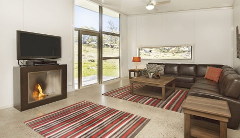 Ecocrackenback 15 'Sustainable Chalet Close To The Slopes.' - Hervey Bay Accommodation 2