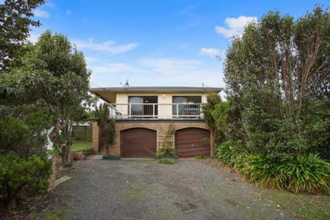 Beacon Point House - Hervey Bay Accommodation 6