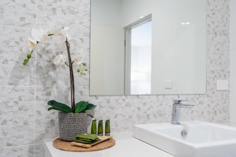 CENTRAL NO 5 LUXURY APARTMENT - Hervey Bay Accommodation 4