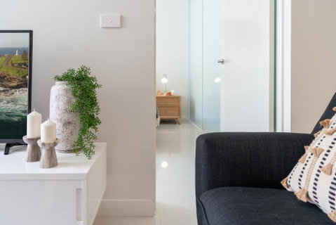 CENTRAL NO 5 LUXURY APARTMENT - Hervey Bay Accommodation 2