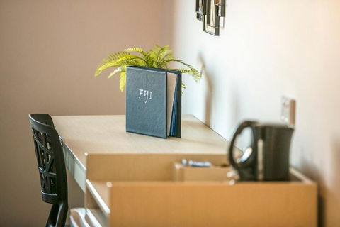 Nightcap At The Cheeky Squire - Tourism Hervey Bay 4