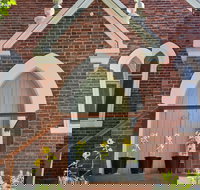 Henry's Quirindi - Hervey Bay Accommodation