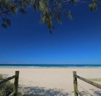 A Deluxe Swim Up Drift Apartments South - Tourism Hervey Bay