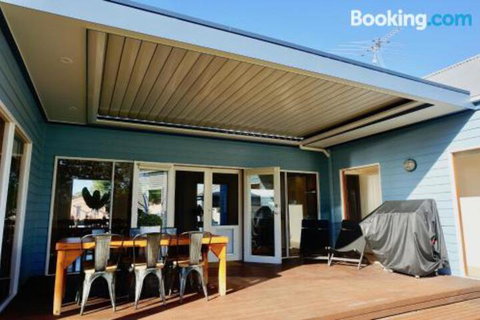 Lumeah - Hervey Bay Accommodation 6