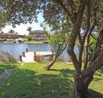 Waterfront Delight on Cater - Hervey Bay Accommodation