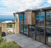 Dolphin Cove - Tourism Hervey Bay