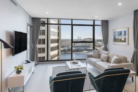 Meriton Suites Sussex Street - Hervey Bay Accommodation 0