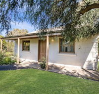 Whalers Cottage - Hervey Bay Accommodation