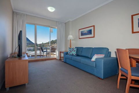 Barrington, 713/35-45 Shoal Bay Road - Hervey Bay Accommodation 0