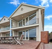 RUBYS BEACHFRONT - Hervey Bay Accommodation