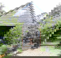 Elm Cottage Barn - Hervey Bay Accommodation