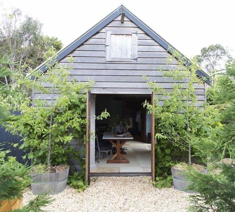 Elm Cottage Barn - Hervey Bay Accommodation 0
