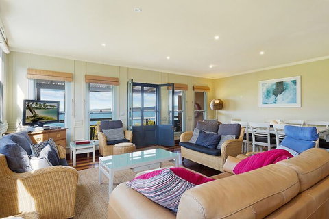 The Bantry 1 Merimbula - Hervey Bay Accommodation 7